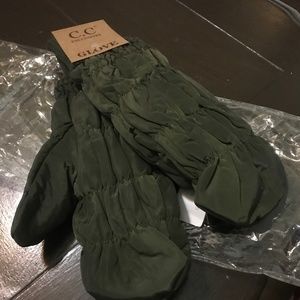 C.C Quilted Puffer Warm Soft Winter Mitten Glove NEW